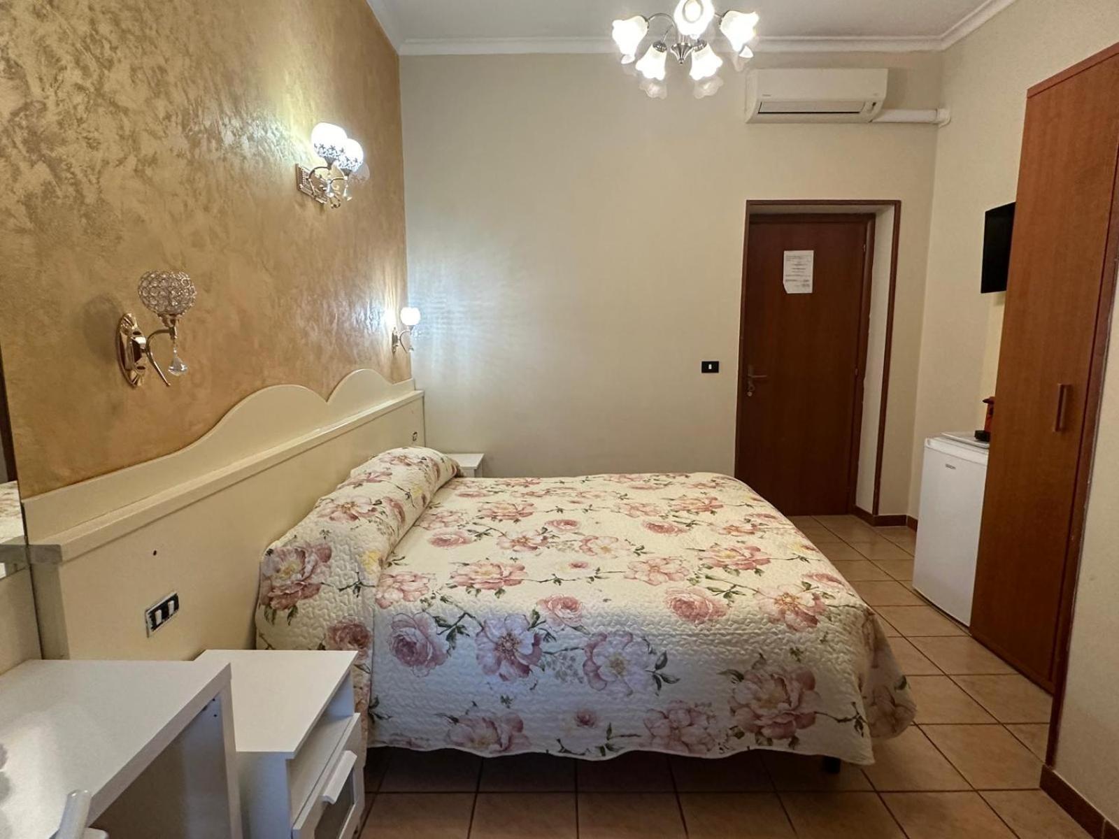 Near Termini Station Hotel Rome Exterior photo